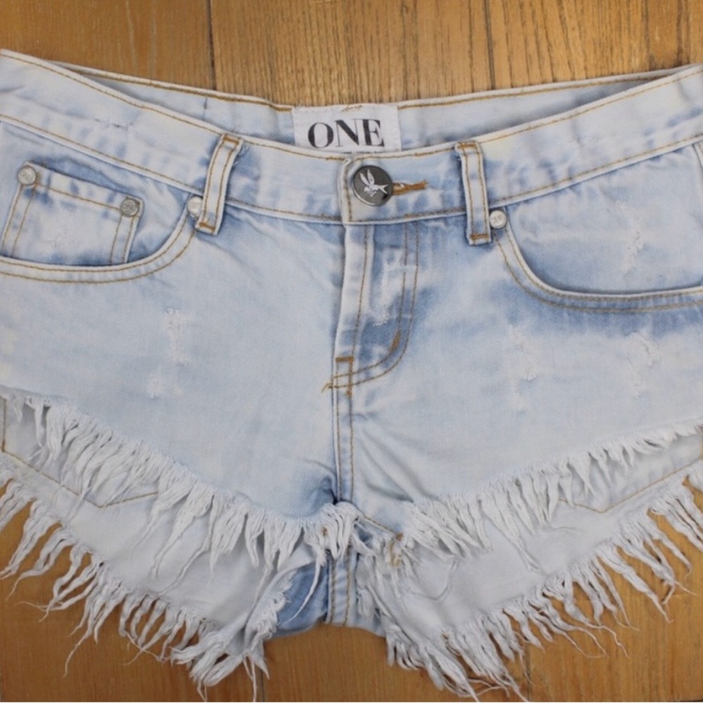 One Teaspoon Bonitas Fringe Hem Light Blue Denim Shorts
